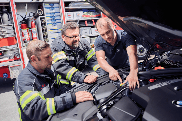 ZF Aftermarket Trains Fire Fighters in Handling Electrified Vehicles