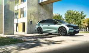 Charging electric cars conveniently with ŠKODA iV wallboxes and POWERPASS