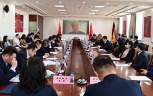 Silk-FAW Hongqi 'S' Series Electric Vehicle Venture Receives Strong Backing from Consortium of Leading Global Financial Institutions in China