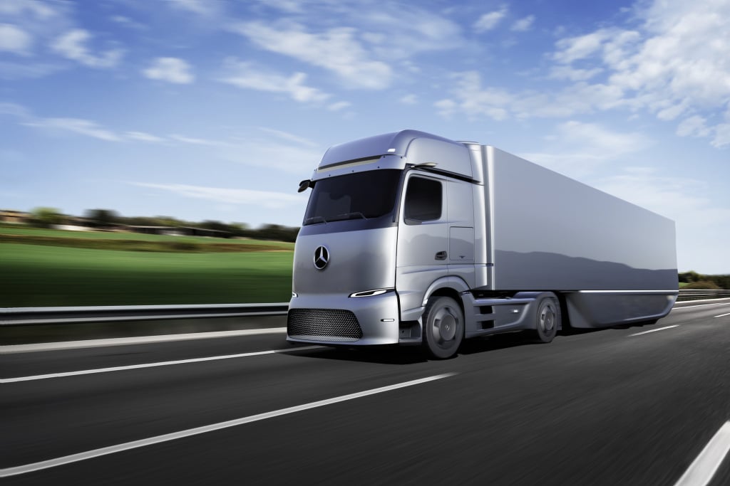 Daimler Truck AG and CATL expand global partnership: joint development of sophisticated truck-focused batteries and supply agreed beyond 2030