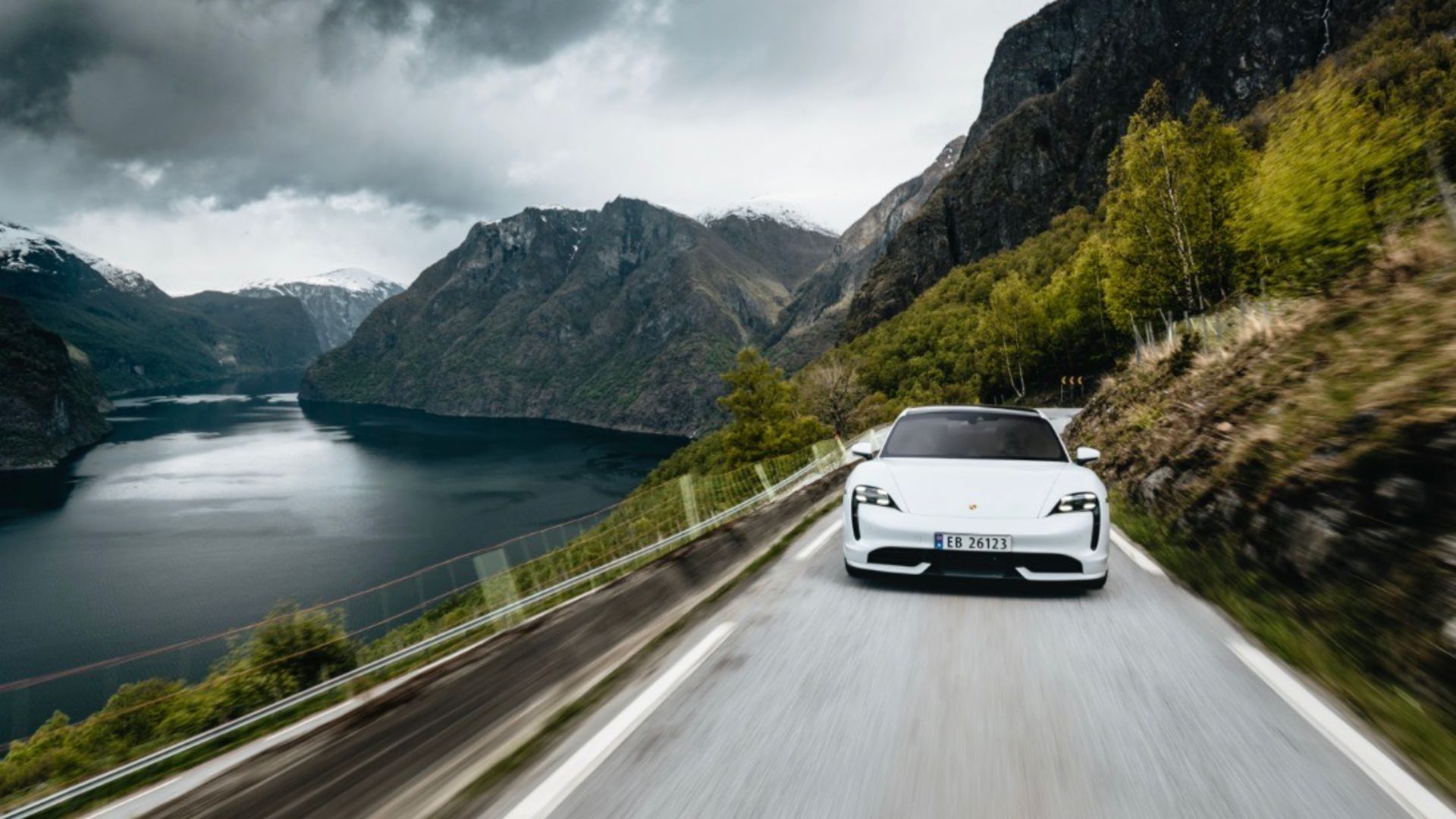ELECTRIC NORWAY - PORSCHE TAYCAN A GREAT FIT