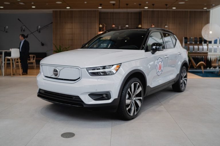 Volvo Car USA provides XC40 Recharge to the New York City Fire Department to advance post-collision safety training on battery electric vehicles