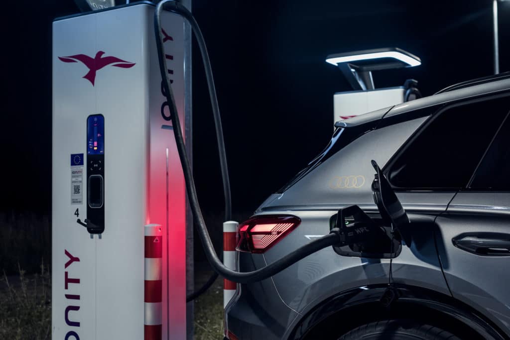 More than 5,000 new fast charging points by 2025