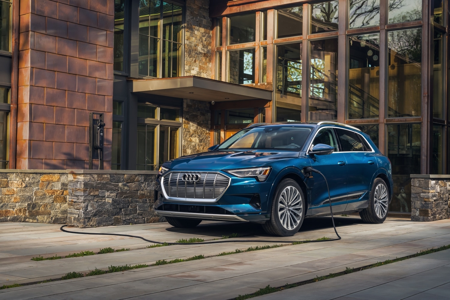 Audi e-tron named 2022 Vincentric Best Certified Pre-Owned Value in America Award winner