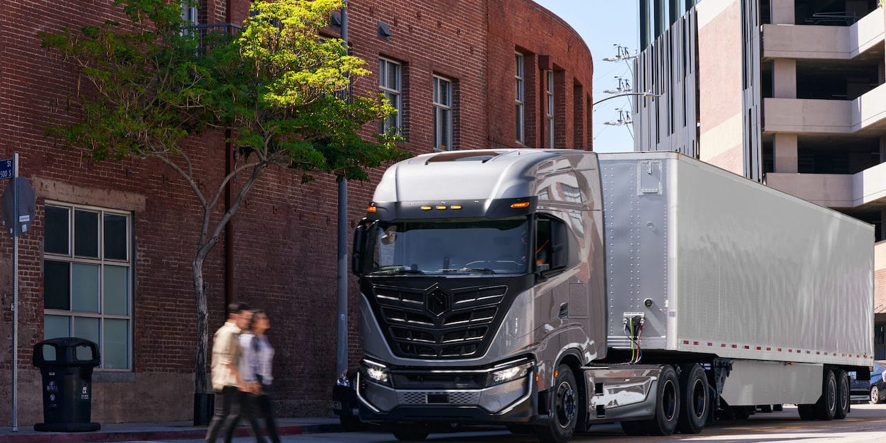 USA Truck Selects Nikola & Thompson Truck Centers