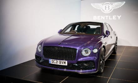 BENTLEY UNVEILS THE FLYING SPUR HYBRID FOR THE FIRST TIME IN EUROPE AT AUTOWORLD