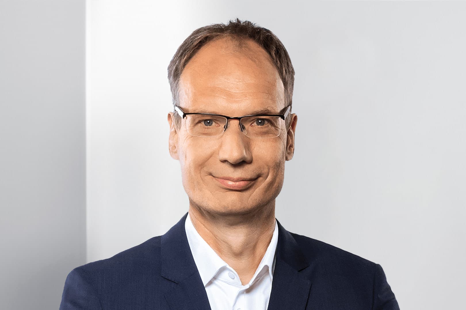 Nikola Corporation (Nasdaq: NKLA), a global leader in zero-emissions transportation and energy infrastructure solutions, today announced that Michael Lohscheller has been named President of Nikola Motor.