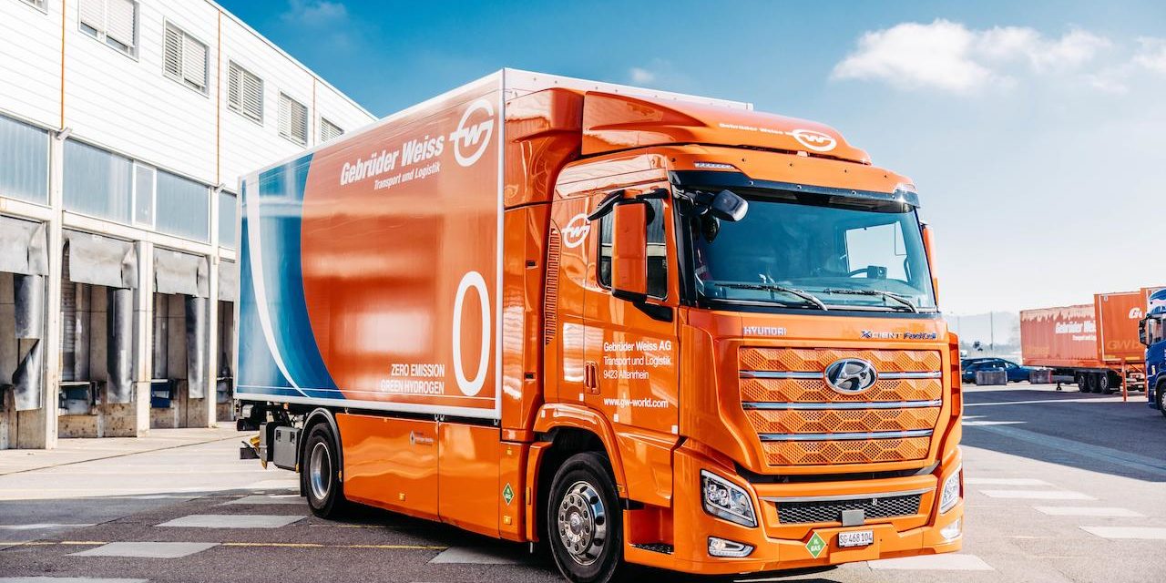 Hydrogen truck used by Gebrüder Weiss proves its worth
