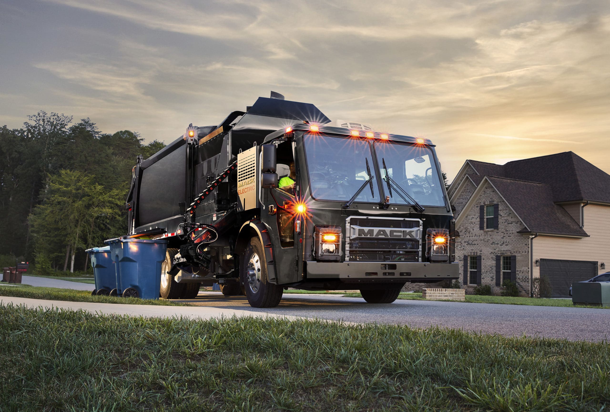 Mack Trucks Introduces Next Generation Mack® LR Electric with Improved Range and Capacity