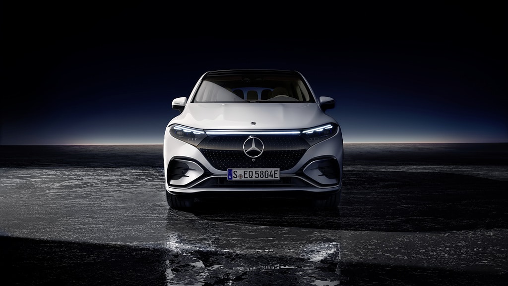 The New Mercedes-Benz EQS SUV Revealed
