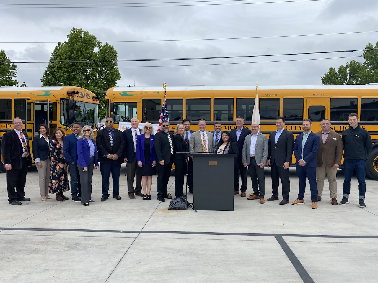 The Mobility House Partners with Modesto City Schools to Intelligently Manage Charging for One of U.S.’ Largest Electric School Bus Fleets