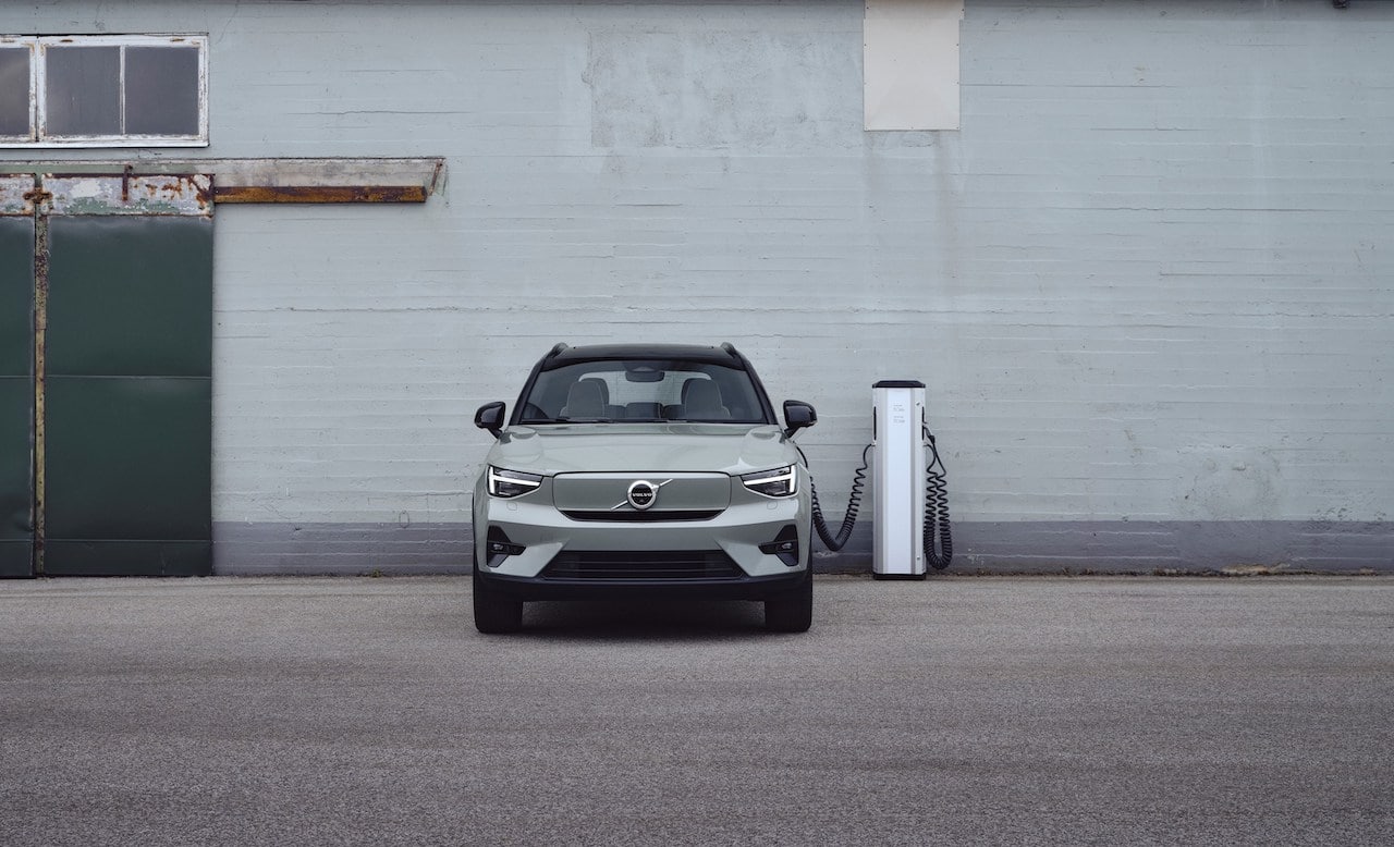 Volvo Cars makes charging and paying easier than ever for pure electric Volvo drivers