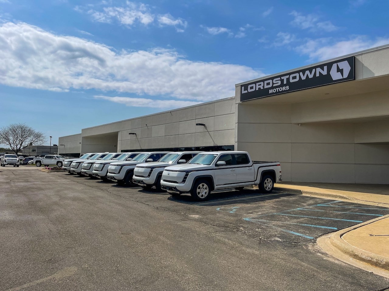 Lordstown Motors and Foxconn Close Asset Purchase Agreement and Enter into JV Agreement for MIH Based EV Development