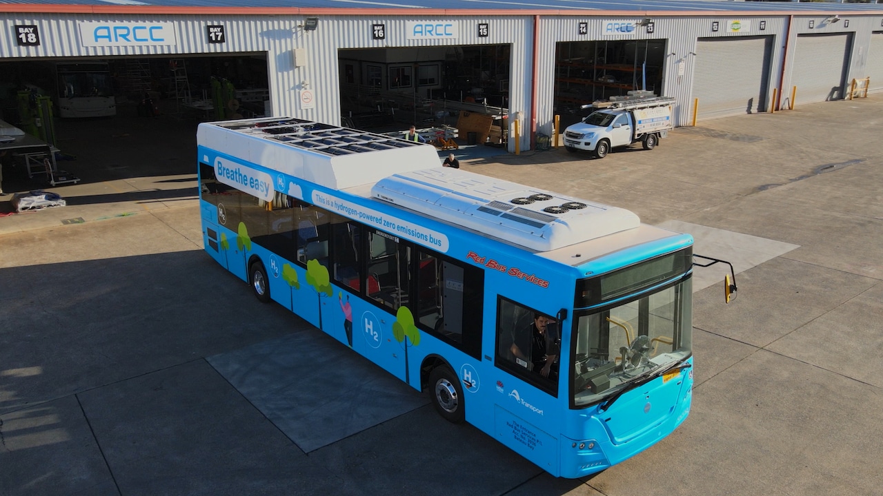 Loop Energy Partners with ARCC to Expand into Promising Australian Hydrogen Bus Market