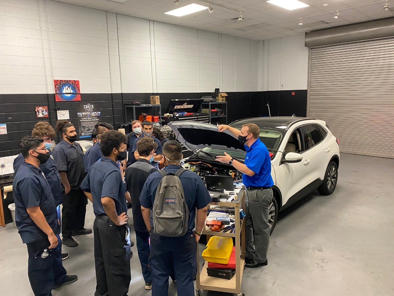 Ford Launches Technician Training Programs In Three New Locations, Expands Curriculum To Add BEV Courses