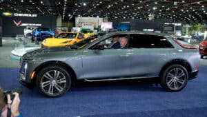 President Biden tours broad portfolio of electric vehicle at Detroit Auto Show
