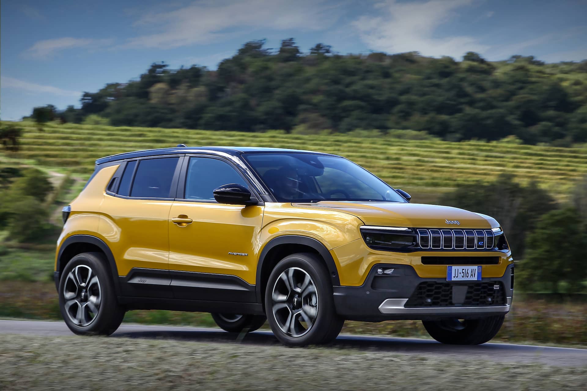 All new Jeep Avenger unveiled in Paris, the first-ever fully electric Jeep brand SUV