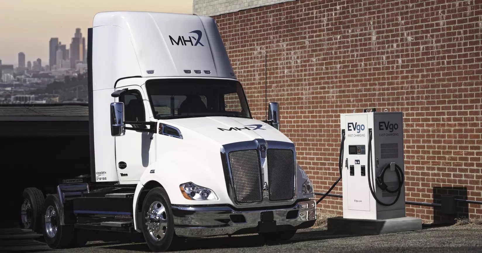 EVgo and MHX, LLC Partner to Power Class 8 Electric Truck Fleet