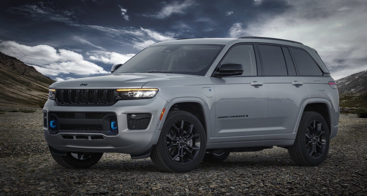 Jeep® Grand Cherokee 4xe Named 2023 Green 4x4 of the Year The EV Report