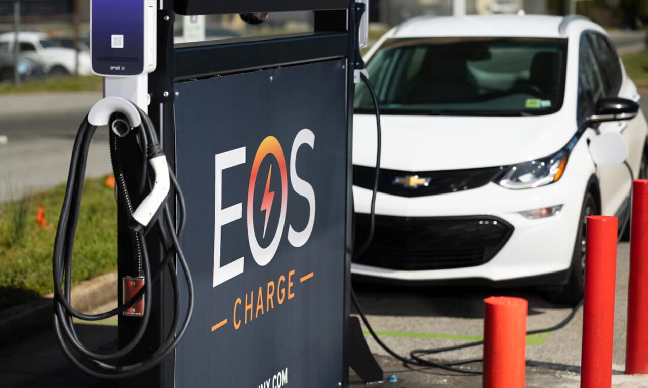 EOS Linx Increases EV Chargers by 2600% in Second Year, Plans to Deploy Mobile App in 2023