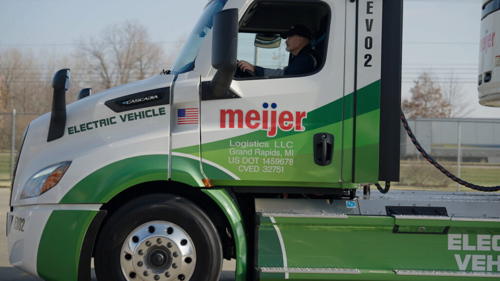Meijer First Retailer to Run All-Electric Semitrucks in Cold Weather Environment
