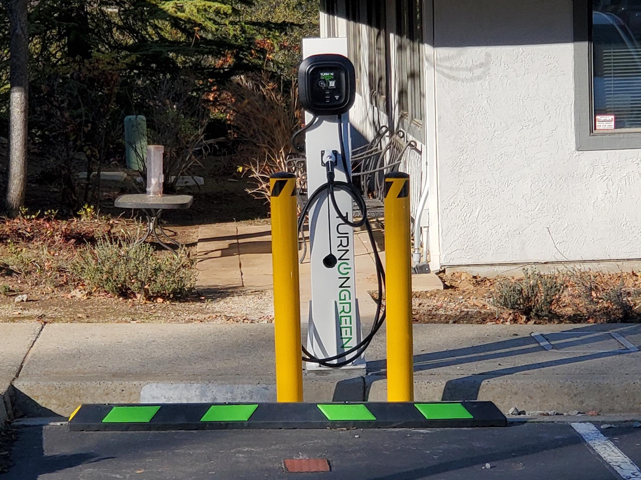 TurnOnGreen Completes Public Access Charging Project in Sonora, CA