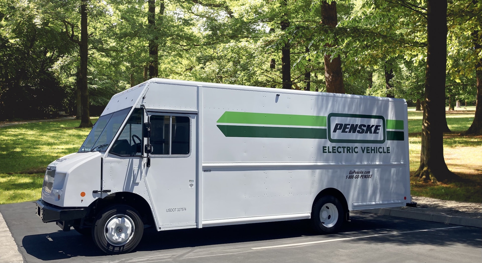 Penske Truck Leasing Commemorates Delivery of All-Electric Walk-In Vans in California