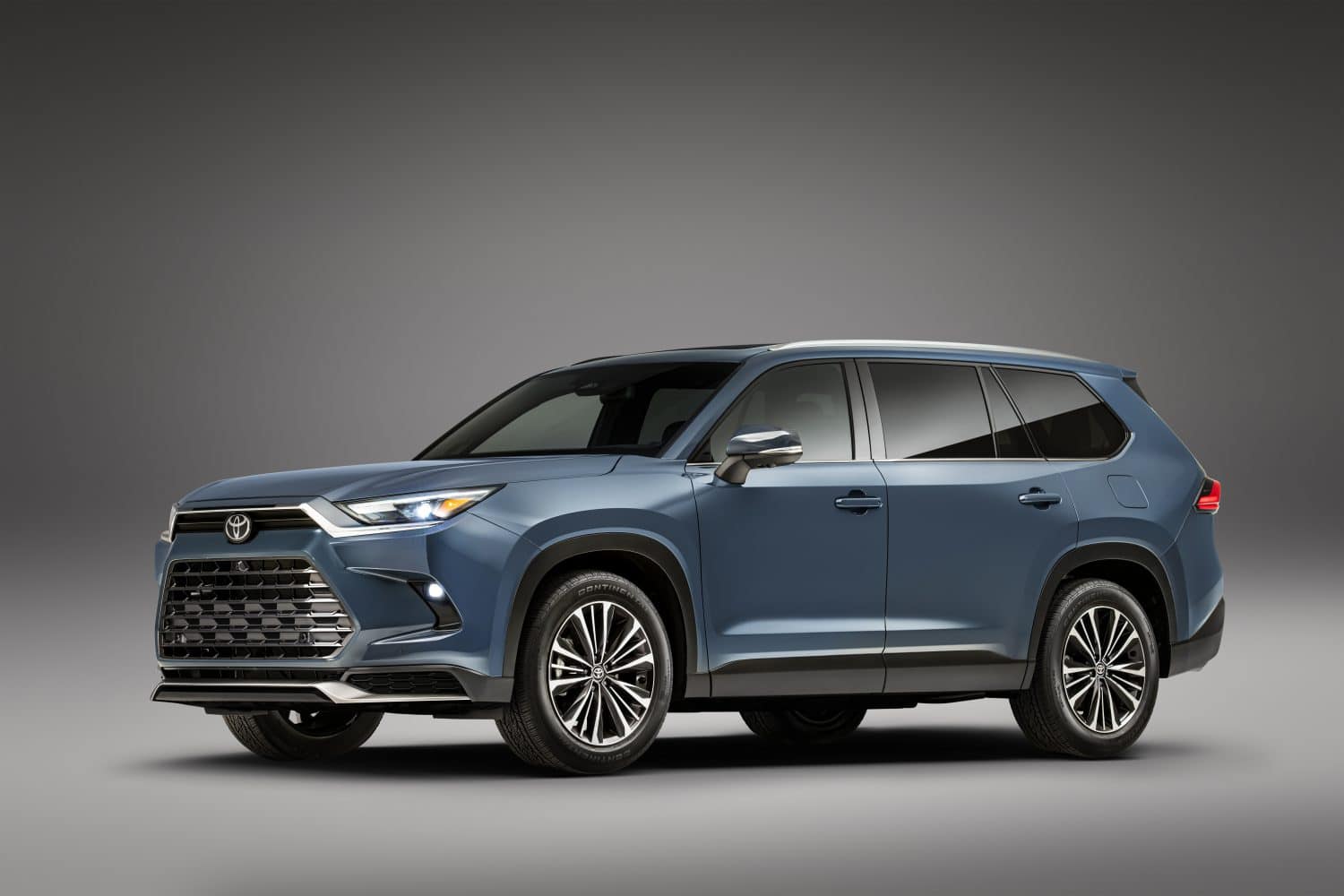 Toyota unveils the AllNew Grand Highlander A Midsize SUV with
