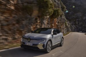 Renault Unveils Iconic Trim for All-New Megane E-Tech 100% Electric with Innovative Heat Pump Technology