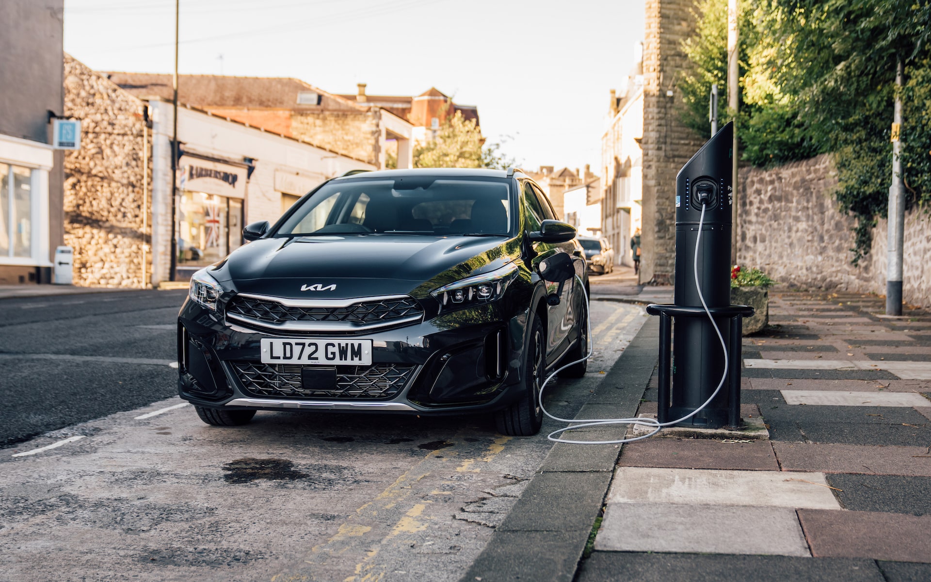 Kia Charge expands EV charging network for UK customers