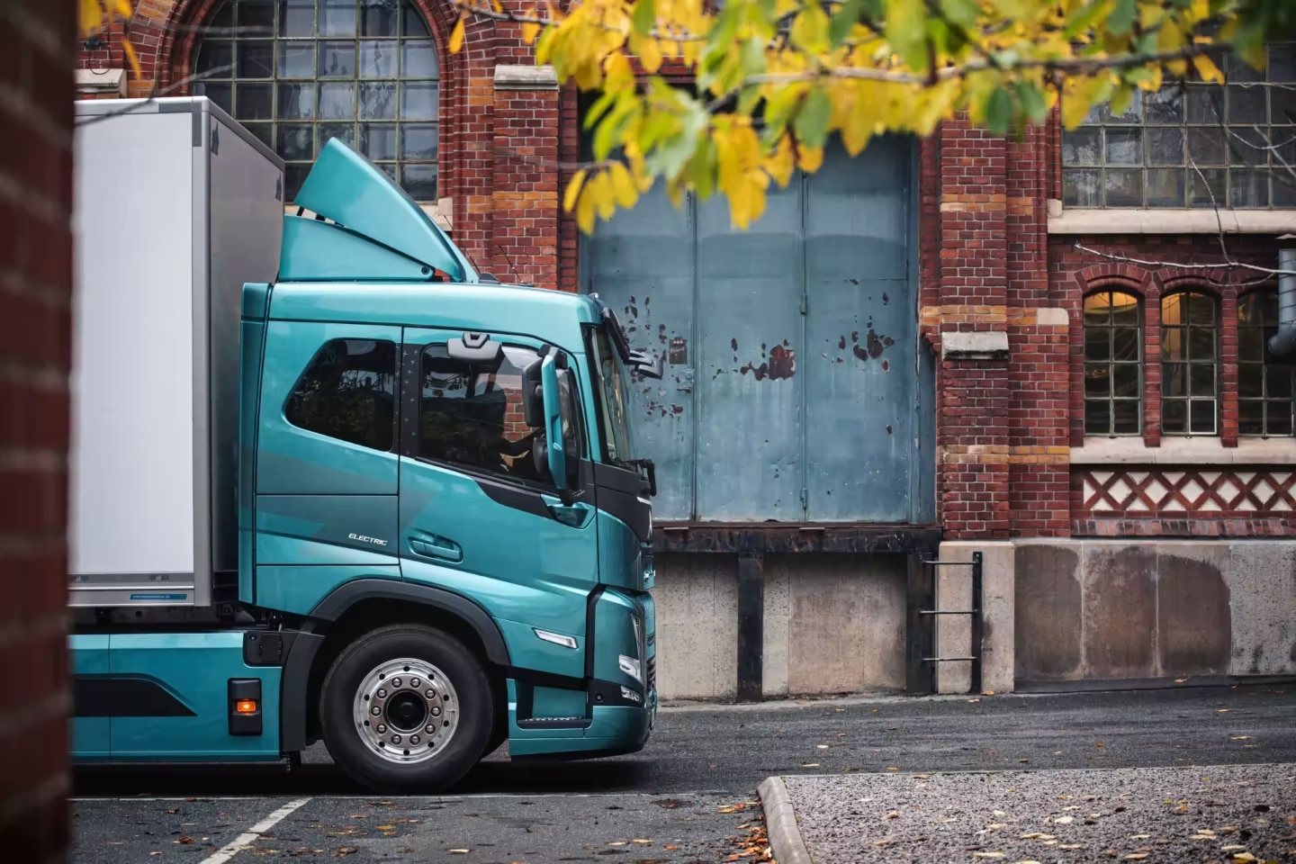 Volvo Trucks Leads Booming Electric Truck Market