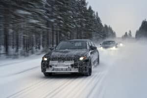 BMW i5 Electric Sedan Excels in Arctic Winter Testing