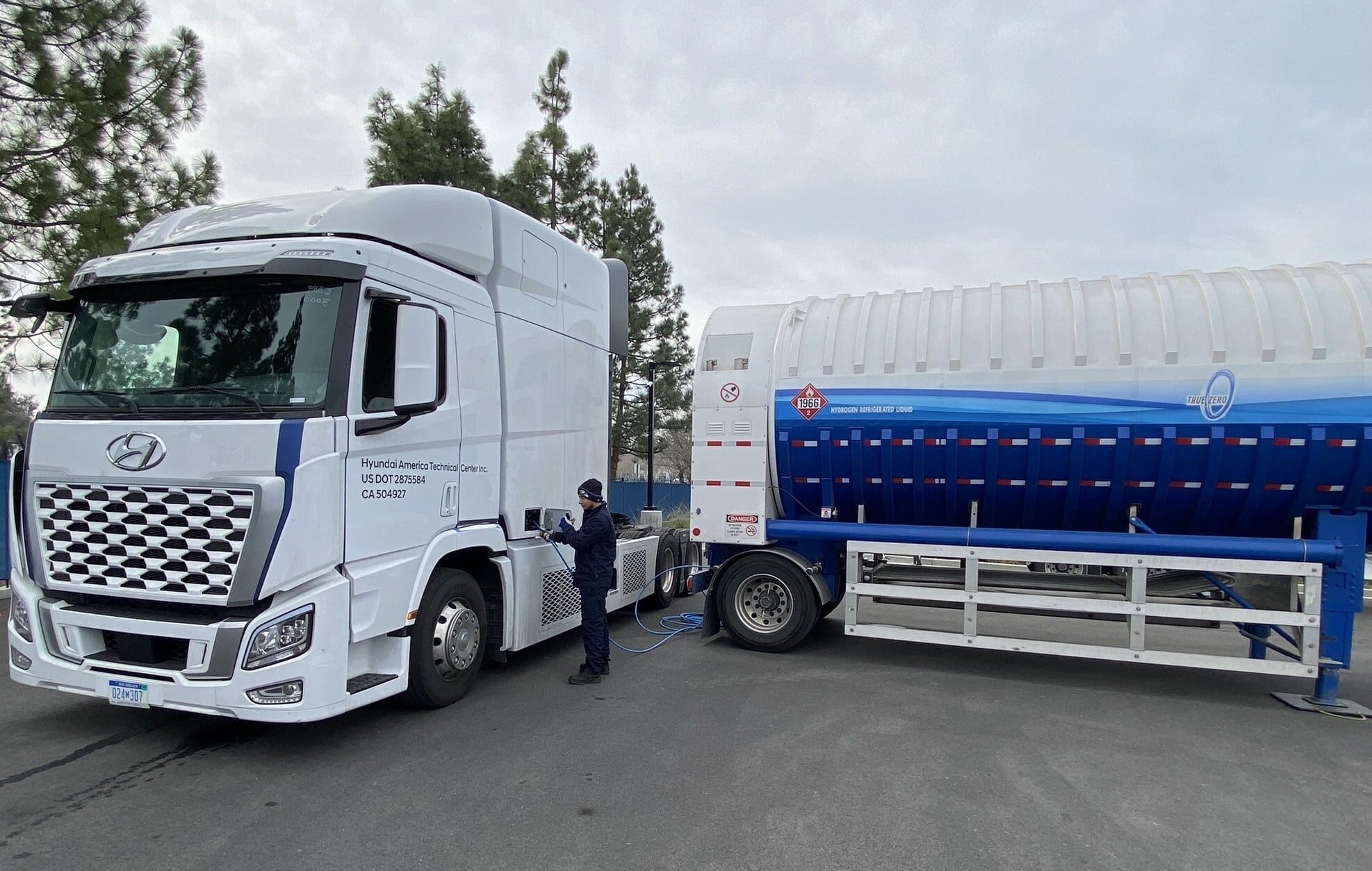 FirstElement Fuel and Hyundai Motor Partner to Fuel and Test XCIENT Fuel Cell Trucks in California