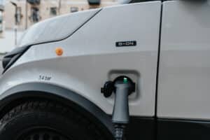 B–ON and EO Charging Partner to Boost Fleet Electrification in Europe