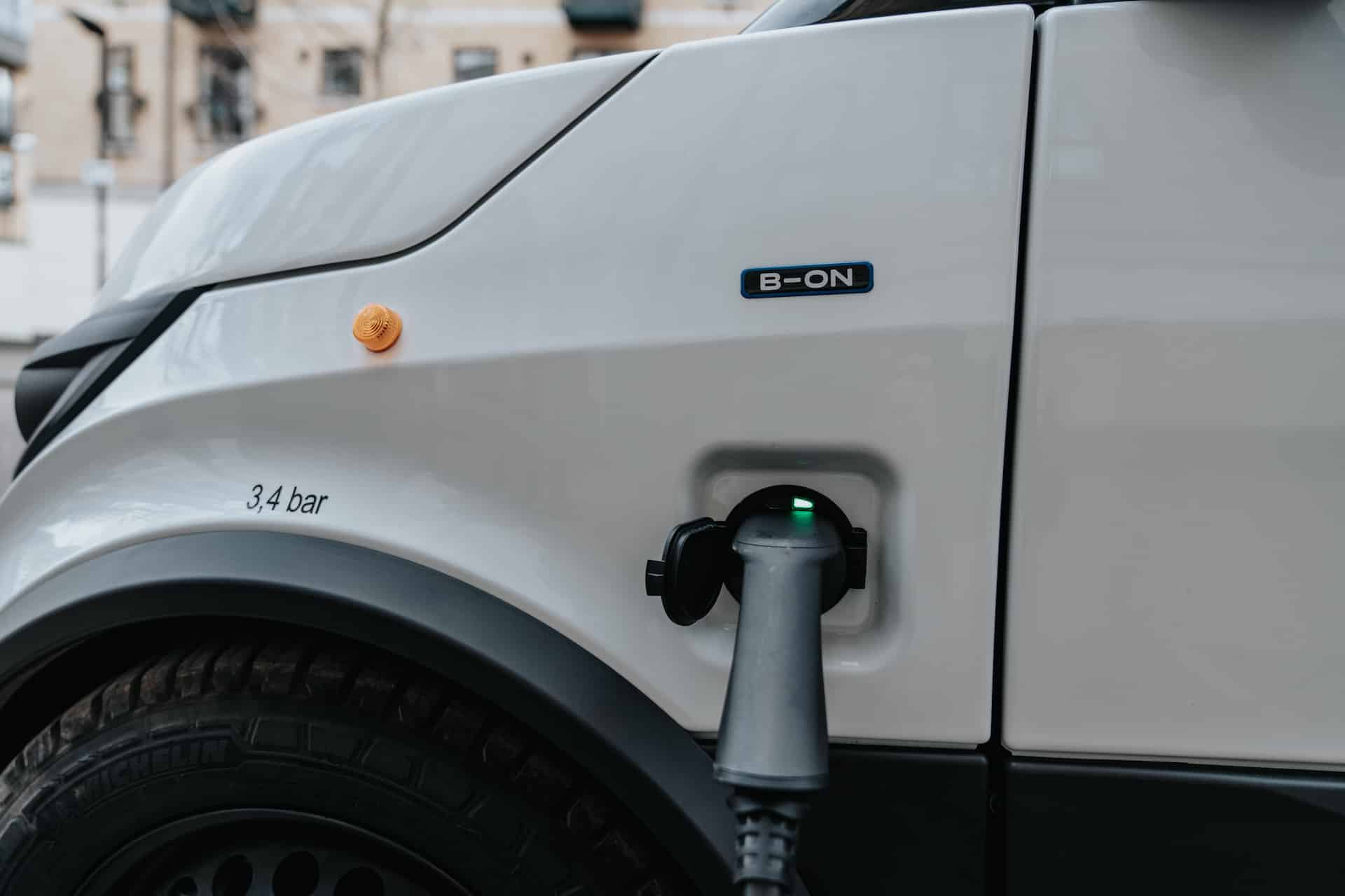 B–ON and EO Charging Partner to Boost Fleet Electrification in Europe