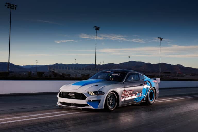 Ford Performance Unveils Mustang Super Cobra Jet 1800, Aiming for New Electric Drag Racing Records