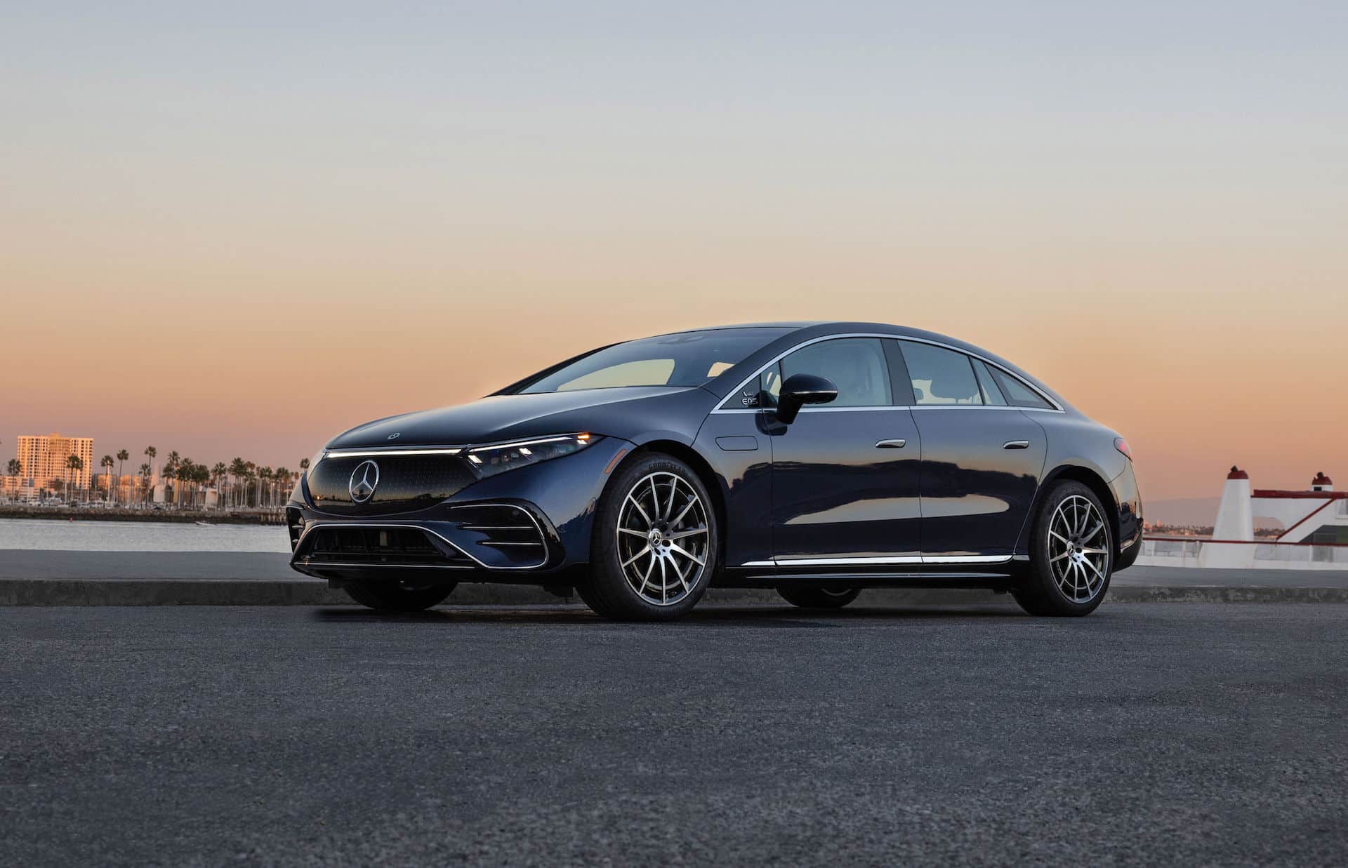 Mercedes-Benz USA Unveils Limited Edition EQS 580 4MATIC Sedan City Edition in Los Angeles