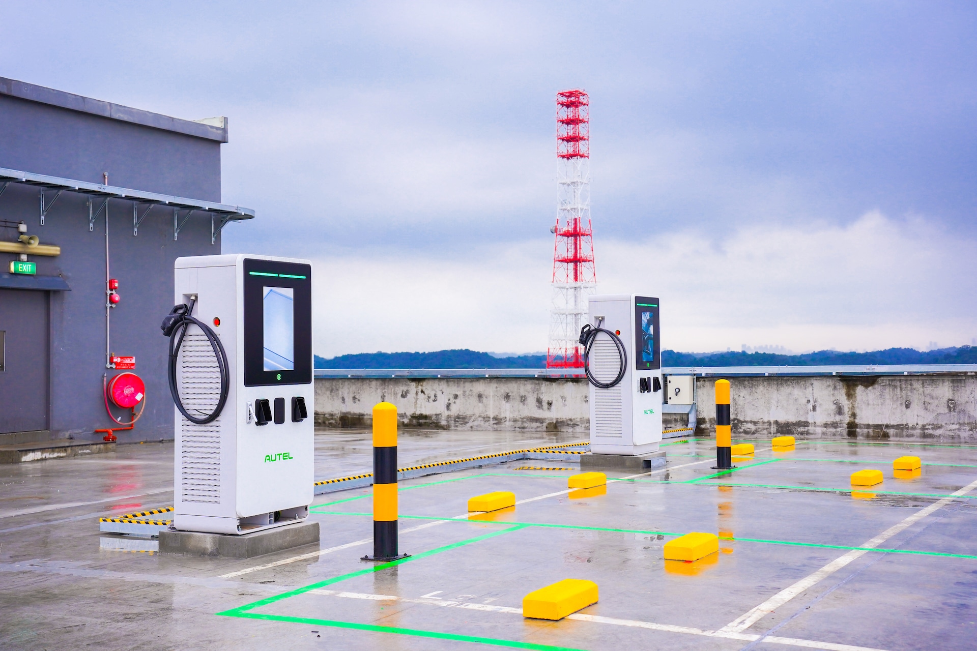 Autel Energy Expands EV Charging Network in Singapore