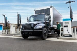 Freightliner Unveils Series Production eM2 Electric Truck for Pick-up and Delivery Applications