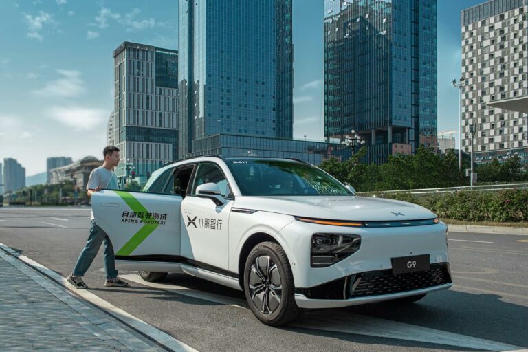 XPENG Obtains Test Permit for G9 Robotaxi in Guangzhou: A Leap Towards Commercialization of Autonomous Driving