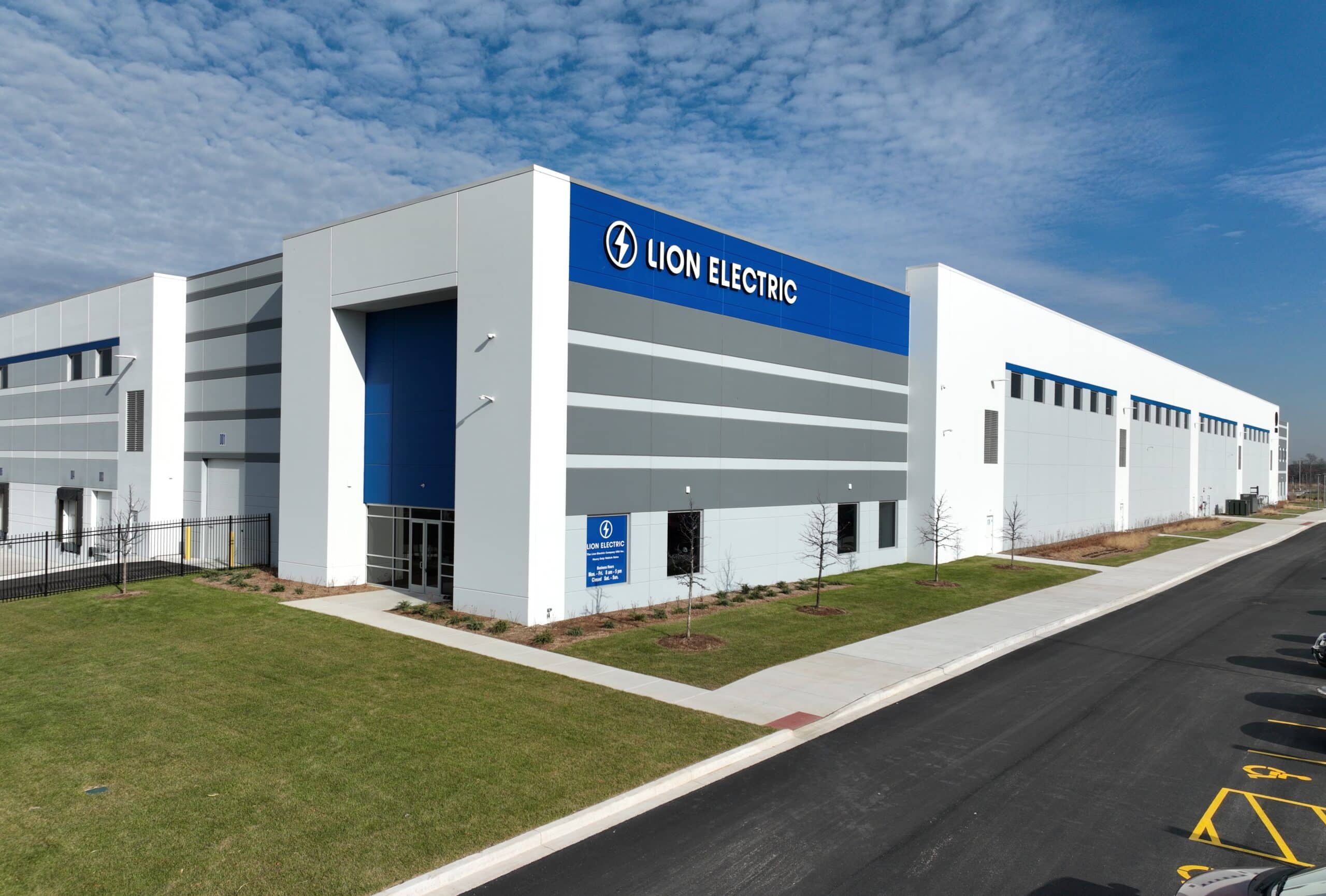 Lion Electric Launches Largest US AllElectric Vehicle Plant The EV
