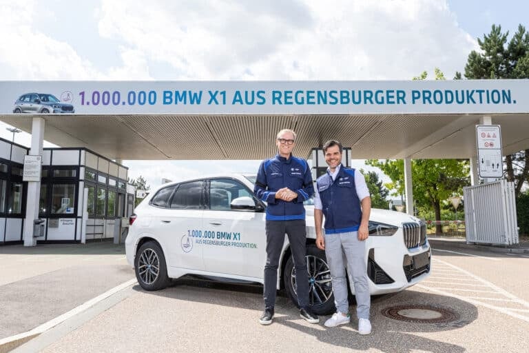 BMW Plant Achieves Production Milestone with 1,000,000th X1 - The EV Report