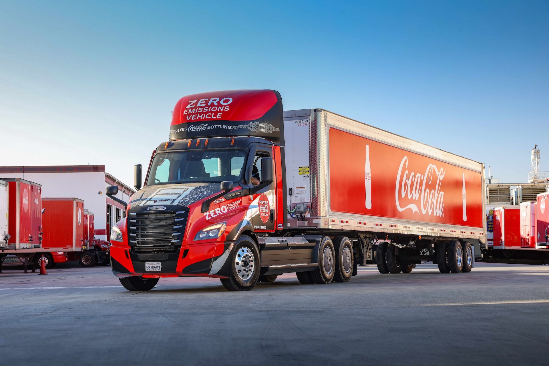 Daimler Trucks Bolsters Green Fleet for Reyes Coca-Cola