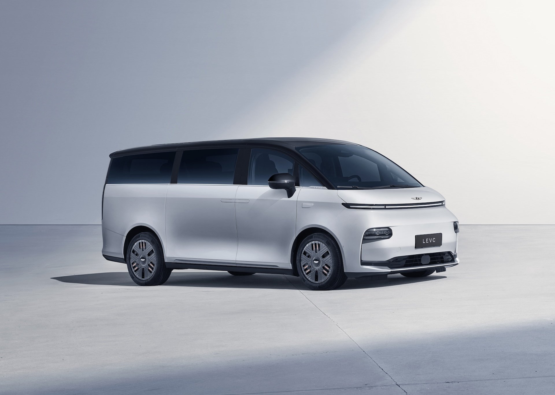 LEVC Unveils New L380 Electric MPV