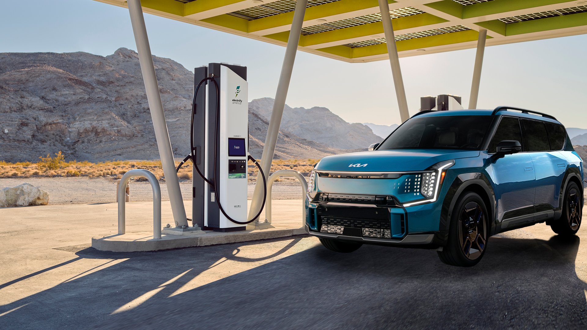 Kia EV9 Owners Get 1,000 kWh of Free Charging