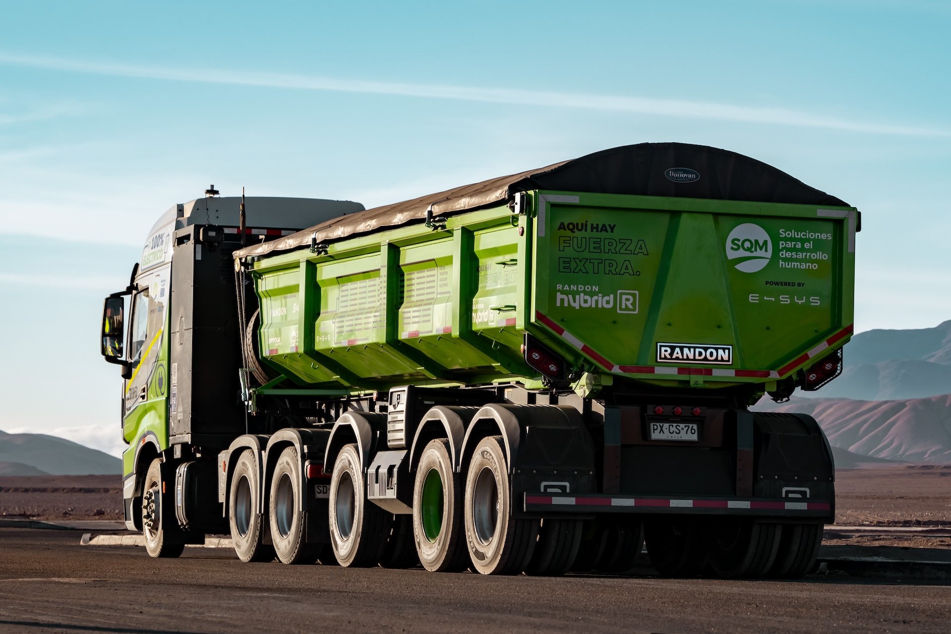 Electric Semi-Trailers Debut in Chile