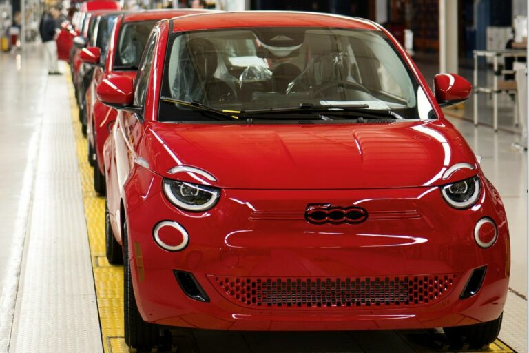 500e Rolls Out: Fiat's Electric Milestone