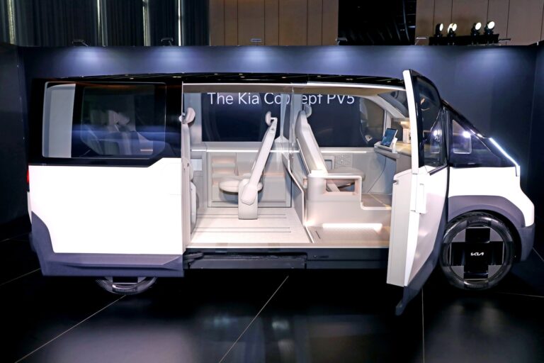 Kia Unveils Mobility Future in MEA