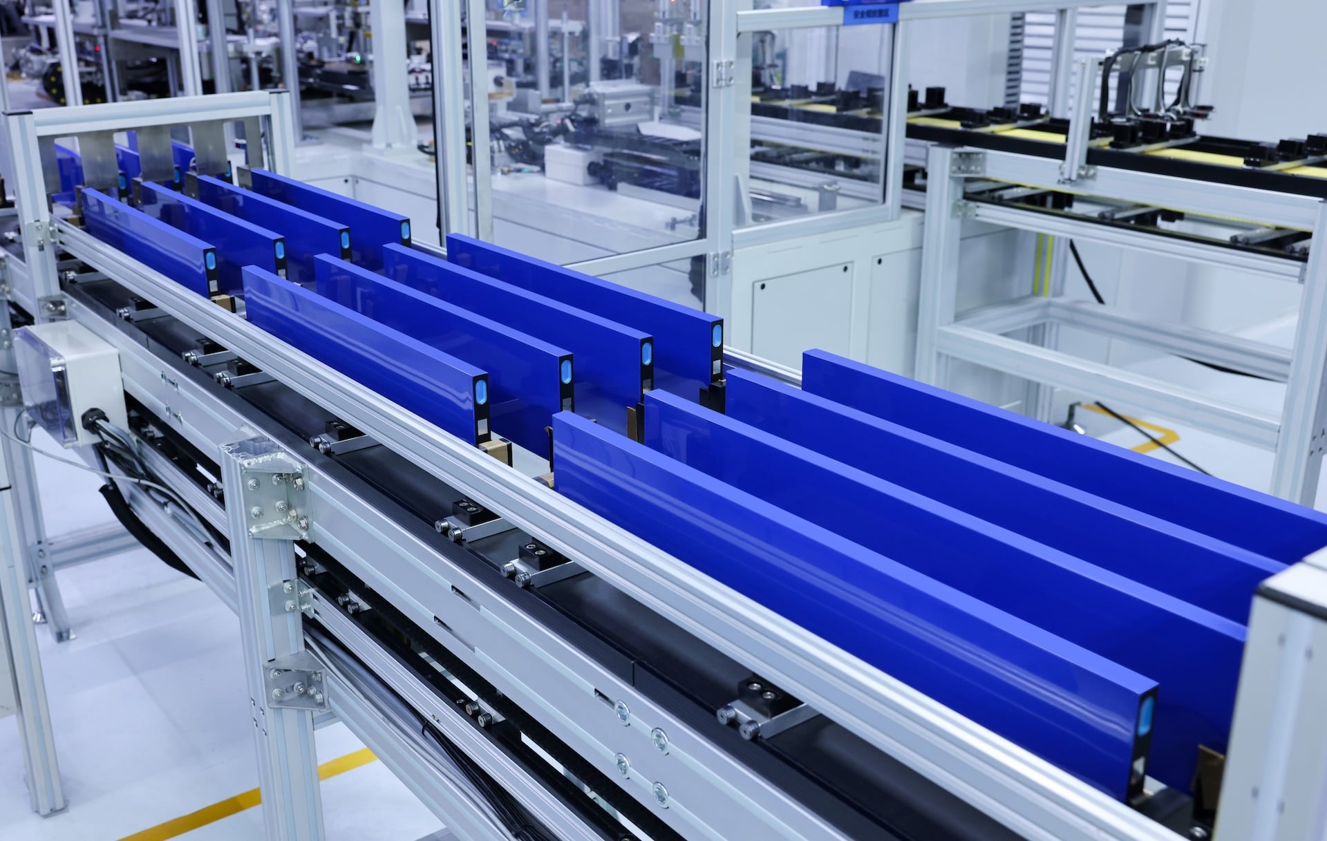 Geely Unveils Advanced Short Blade EV Battery