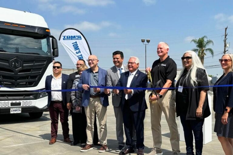 First Dealer Hydrogen Station in U.S.